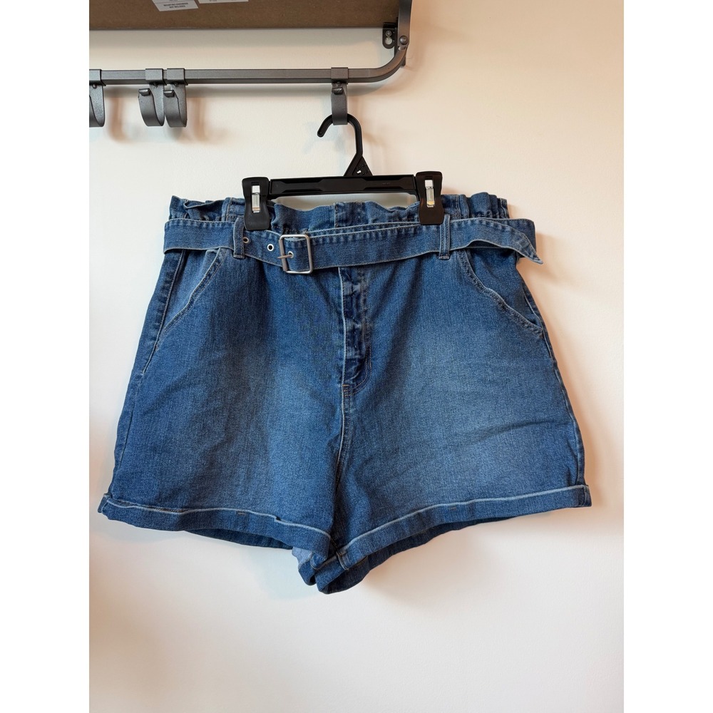 No Boundaries Paperbag Waist Denim Shorts Medium Wash Blue Belted XXL 19